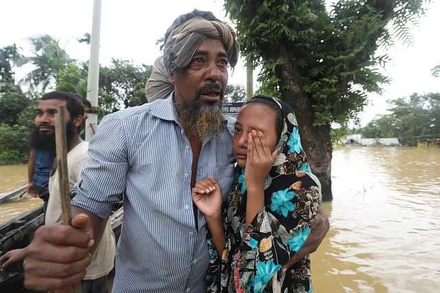 চার দিন পর মেয়েকে পেয়ে কান্নায় ভেঙে পড়েন তিনি